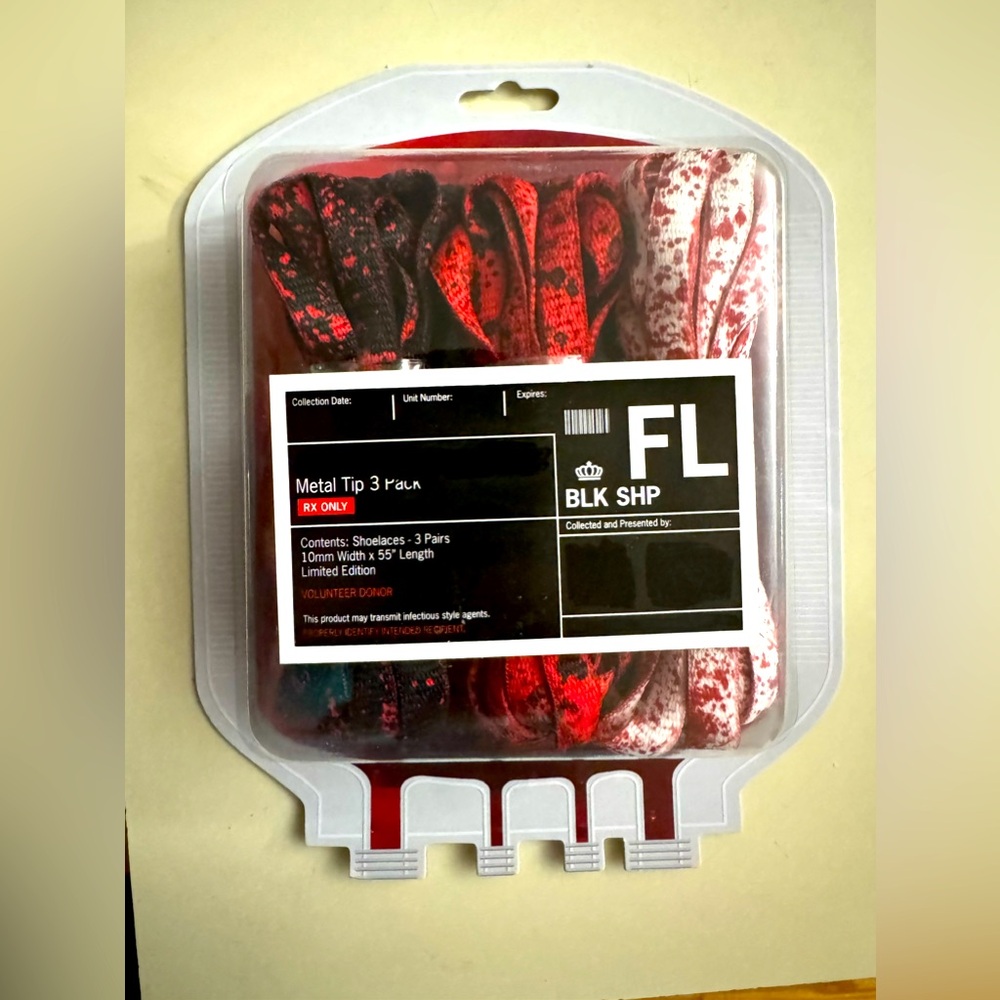 3 pair pack of blood splatter shoelaces